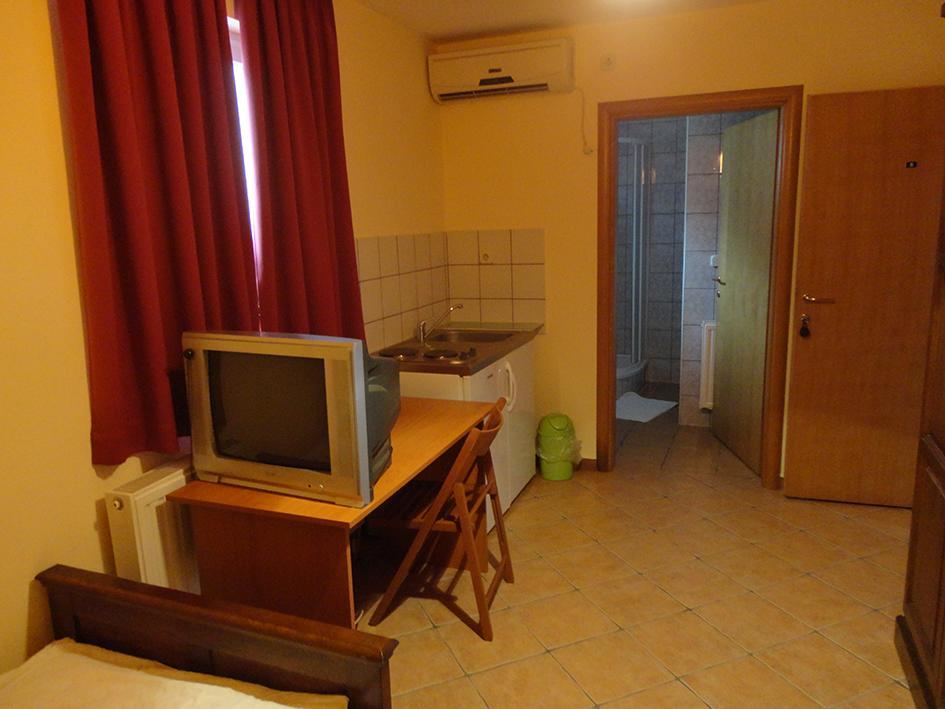 Prenociste "Magnus" Bed and Breakfast Slavonski Brod Exteriör bild