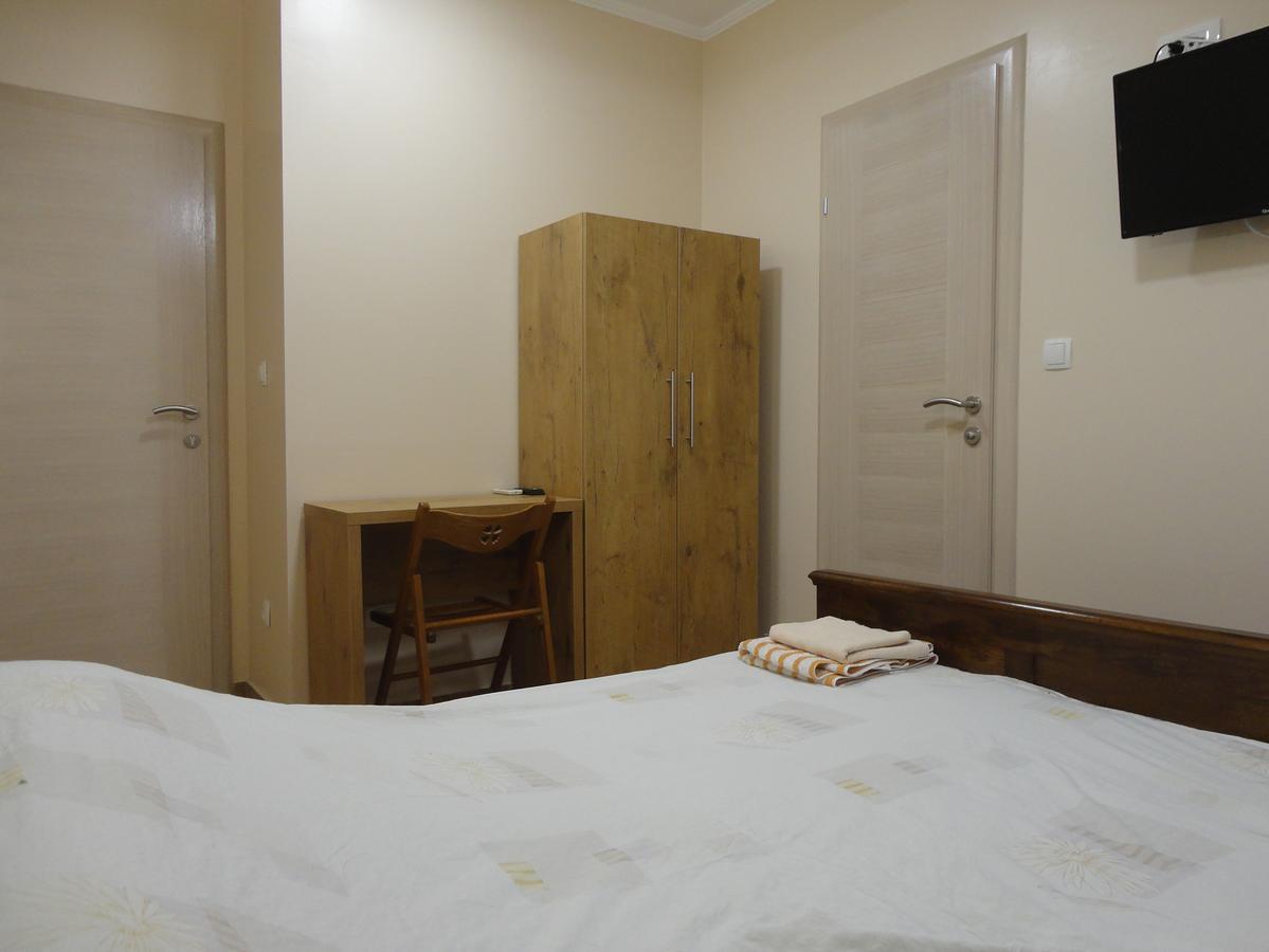 Prenociste "Magnus" Bed and Breakfast Slavonski Brod Exteriör bild