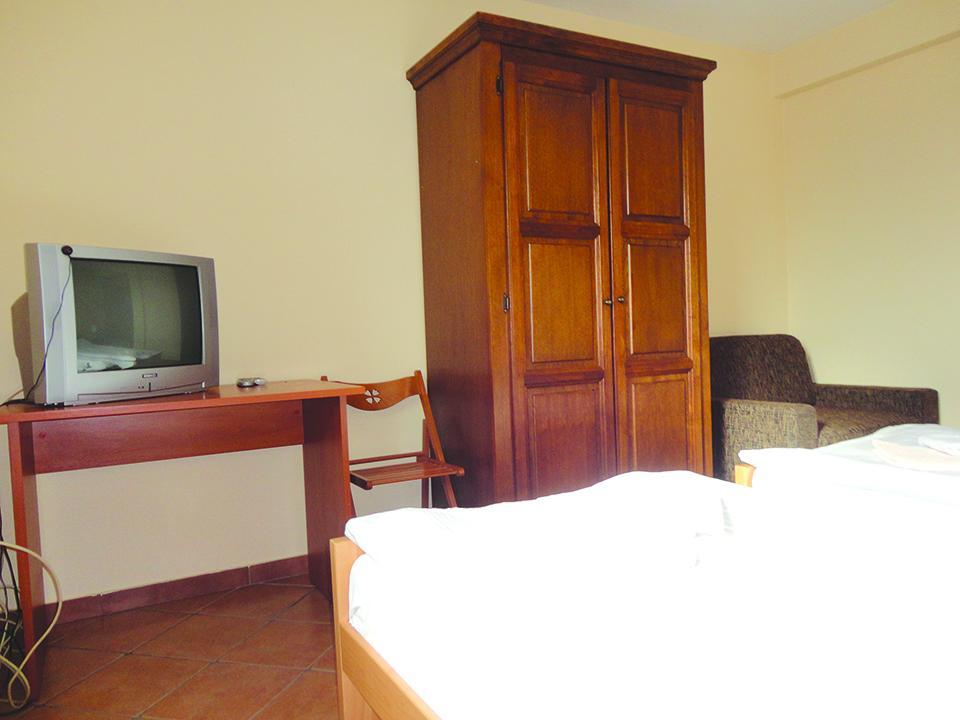 Prenociste "Magnus" Bed and Breakfast Slavonski Brod Exteriör bild