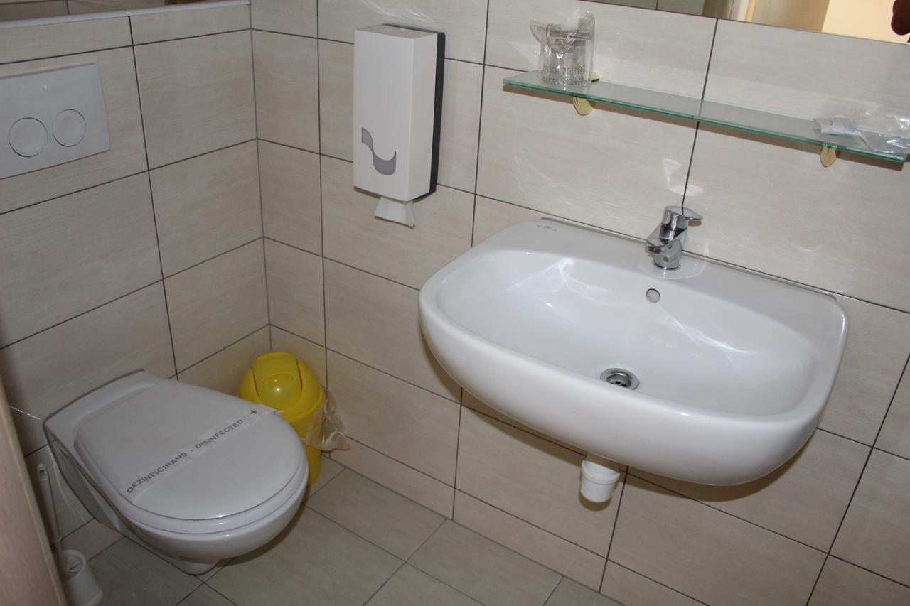 Prenociste "Magnus" Bed and Breakfast Slavonski Brod Exteriör bild