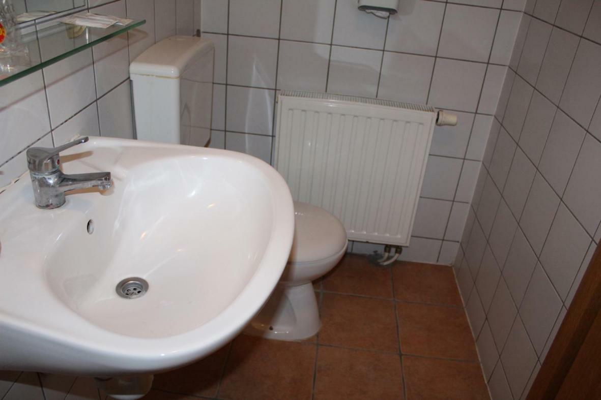 Prenociste "Magnus" Bed and Breakfast Slavonski Brod Exteriör bild