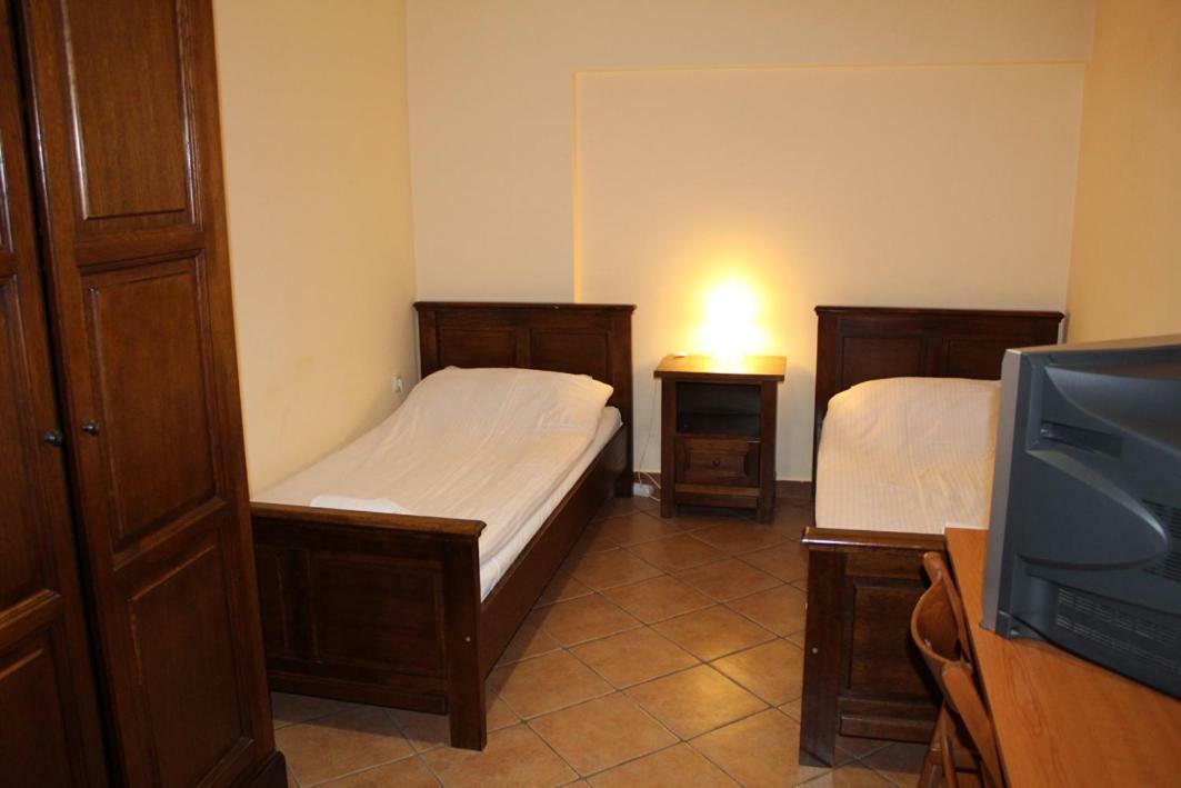 Prenociste "Magnus" Bed and Breakfast Slavonski Brod Exteriör bild