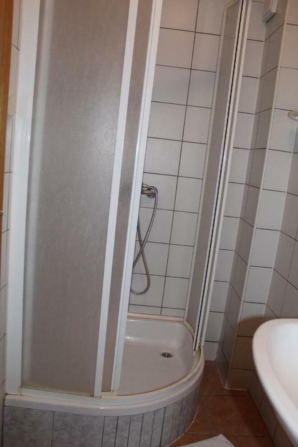 Prenociste "Magnus" Bed and Breakfast Slavonski Brod Exteriör bild