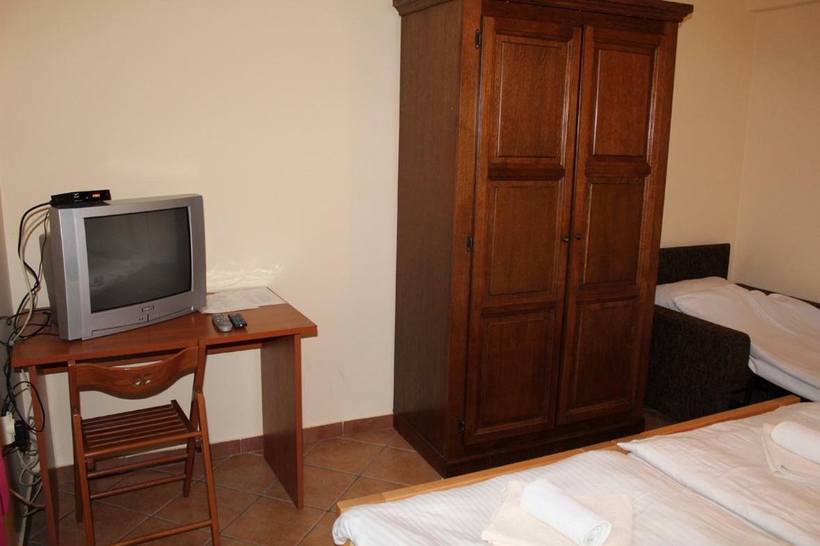 Prenociste "Magnus" Bed and Breakfast Slavonski Brod Exteriör bild